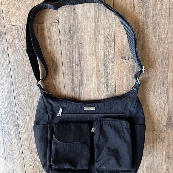 Baggallini Black Travel Everyplace Crossbody Bag - Picture 5 of 10